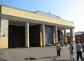 Станция метро Спортивная