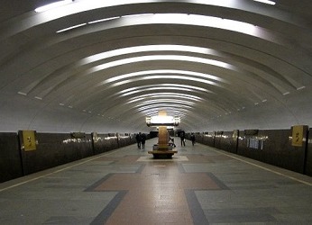 Кантемировская станция метро